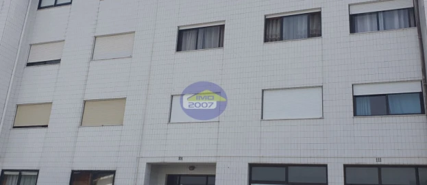 Apartamento T3 para Venda em Canelas