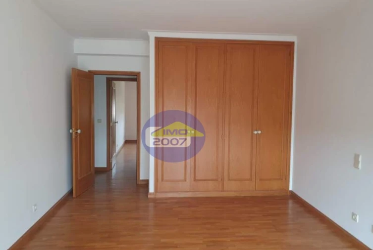 Apartamento T3 para Venda em Canelas Foto 10