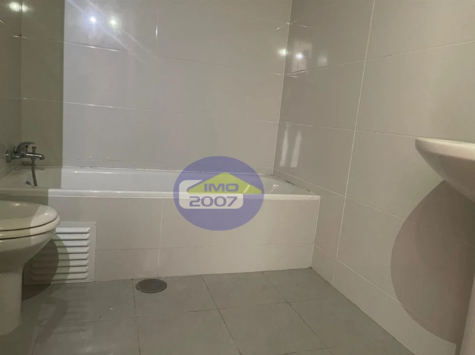 Apartamento T2 para Venda em Canelas Foto 20
