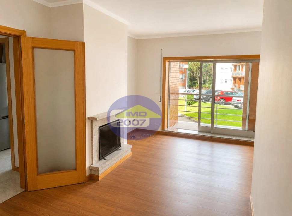 Apartamento T2 para Venda em Canelas Foto 1