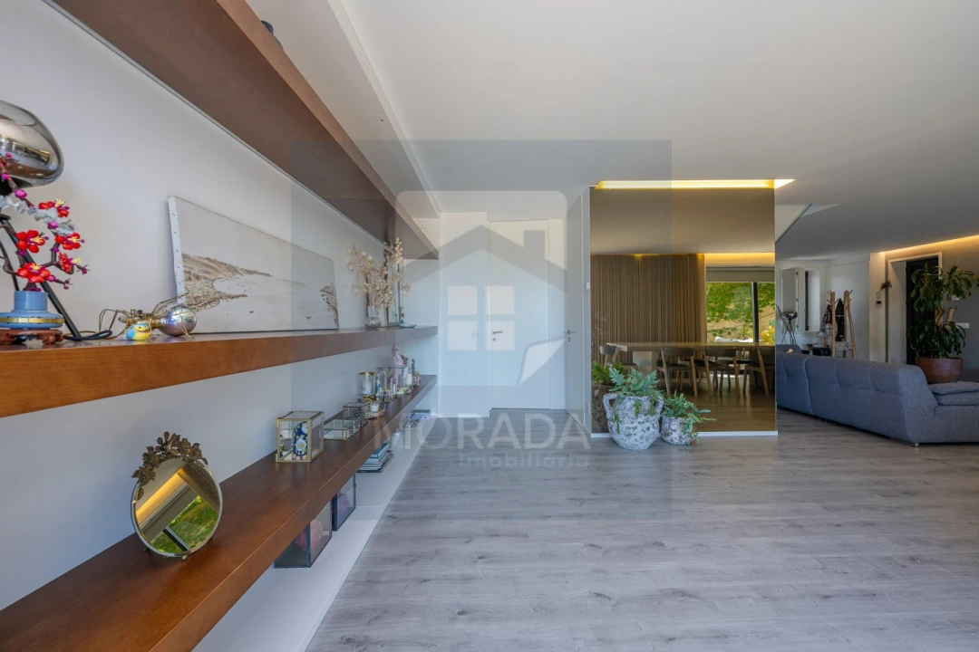 Moradia T5 para Venda em Custóias, Leça do Balio e Guifões Foto 9