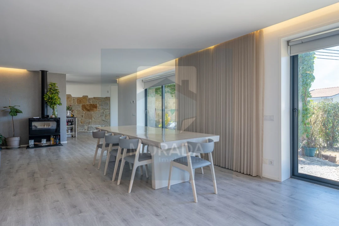 Moradia T5 para Venda em Custóias, Leça do Balio e Guifões Foto 10