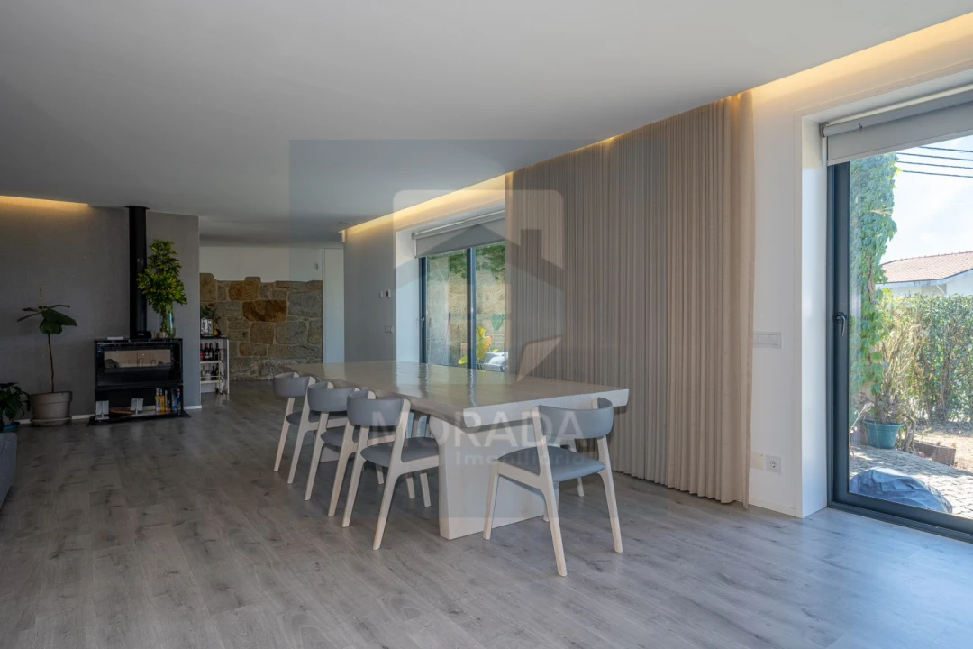Moradia T5 para Venda em Custóias, Leça do Balio e Guifões Foto 11