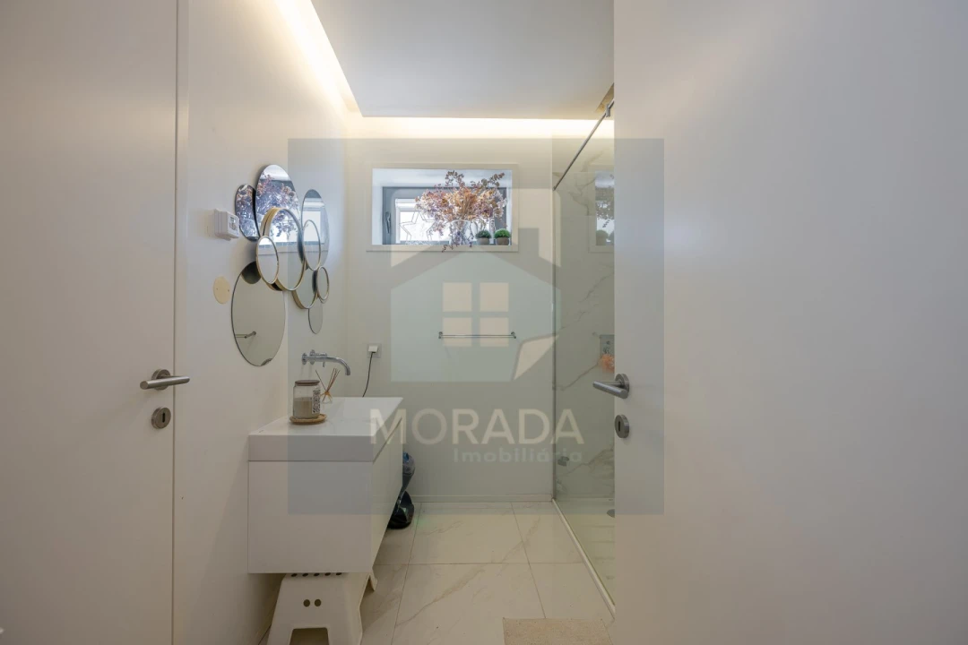 Moradia T5 para Venda em Custóias, Leça do Balio e Guifões Foto 23
