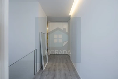 Moradia T5 para Venda em Custóias, Leça do Balio e Guifões