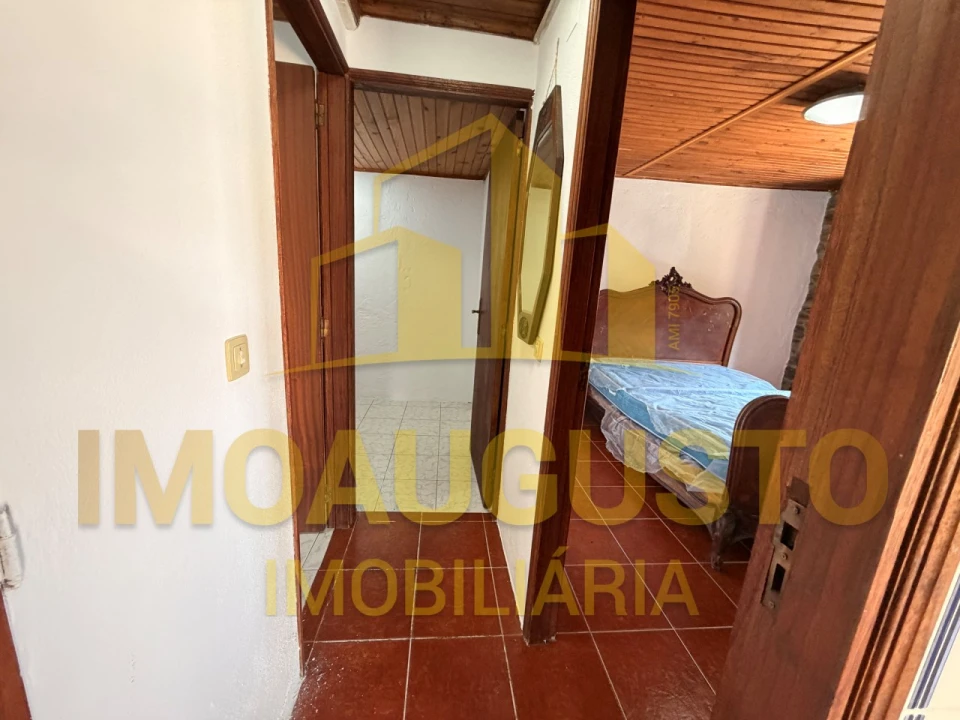 Moradia T2 para Venda em Sabugal e Aldeia de Santo António Foto 10