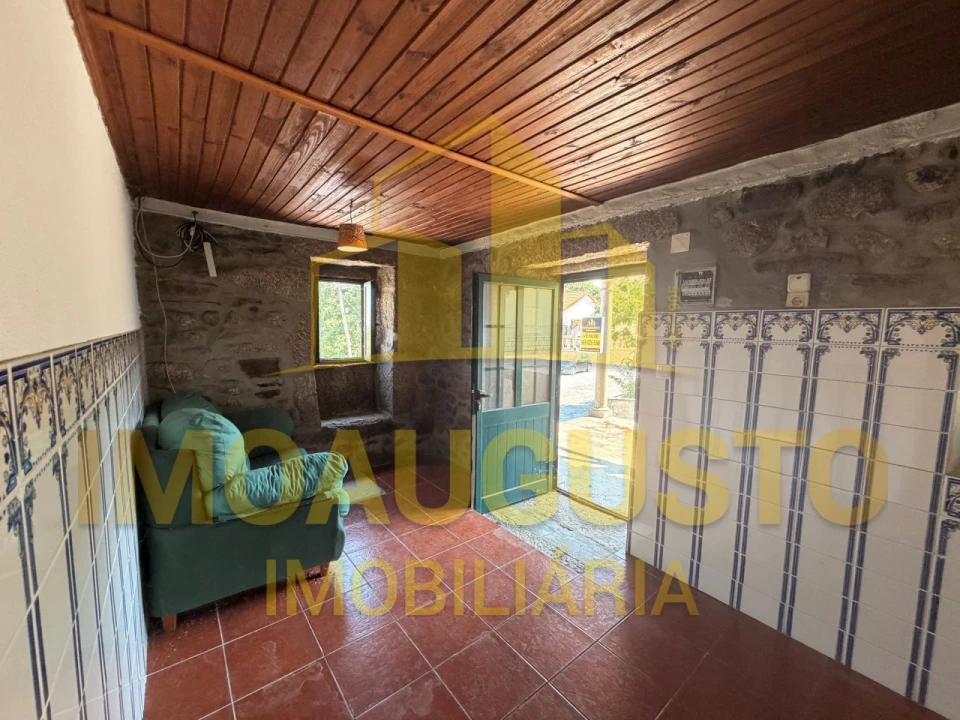 Moradia T2 para Venda em Sabugal e Aldeia de Santo António Foto 11