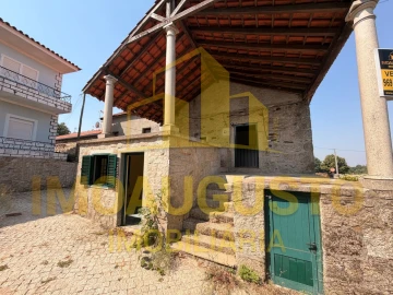 Moradia T2 para Venda em Sabugal e Aldeia de Santo António
