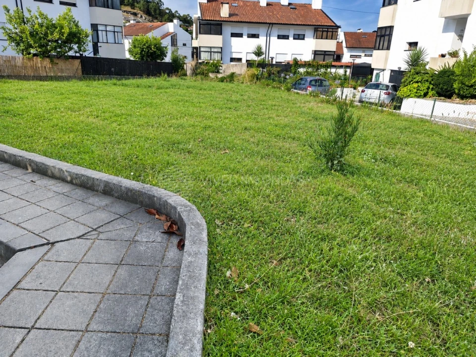 Terreno para Venda em Baltar Foto 5