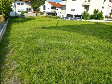 Terreno para Venda em Baltar