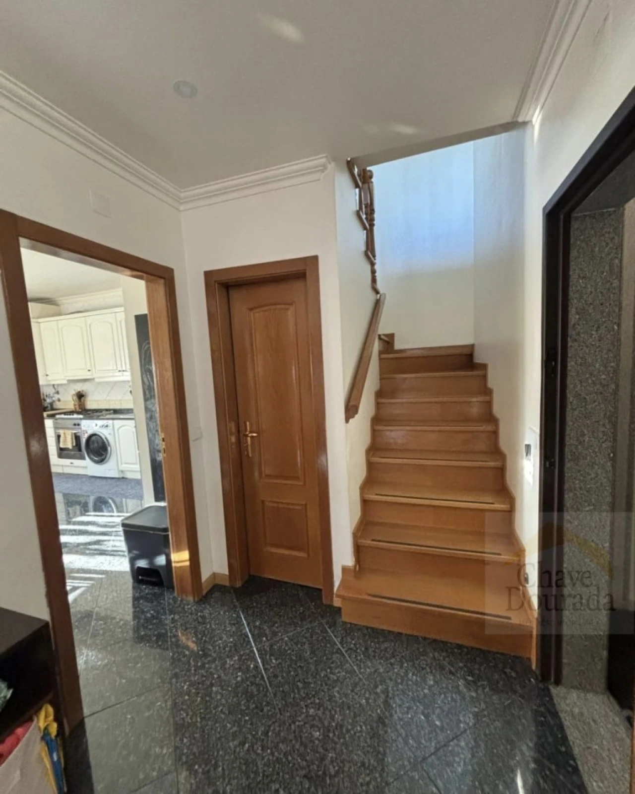 Apartamento T5 para Venda em Santo Antonio dos Olivais Foto 7