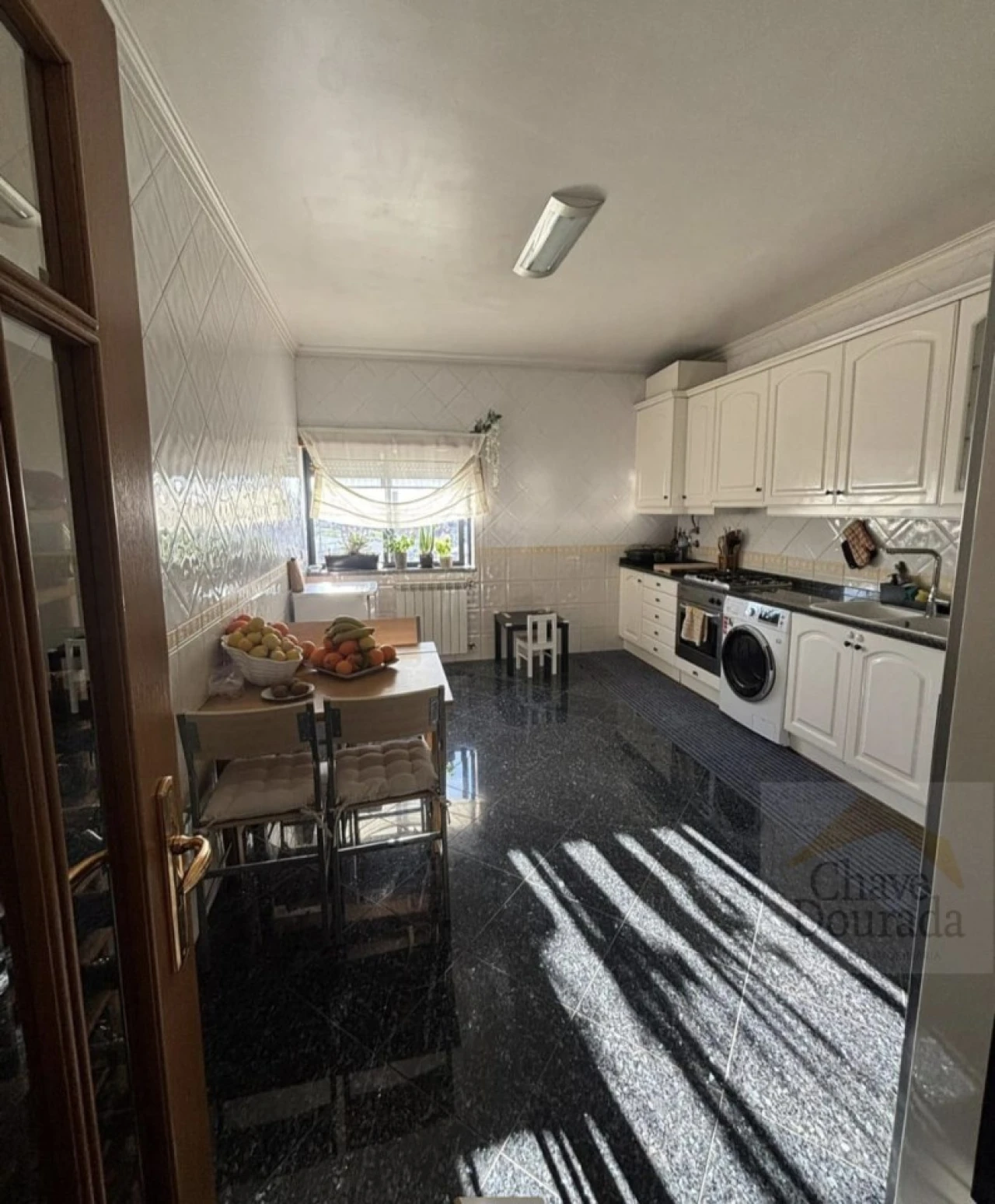 Apartamento T5 para Venda em Santo Antonio dos Olivais Foto 10