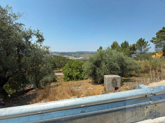 Terreno para Venda em Trouxemil e Torre de Vilela Foto 8