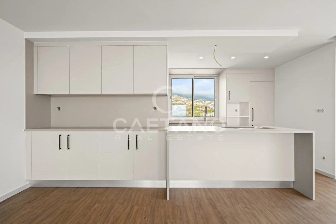Apartamento T3 para Venda em Camara de Lobos Foto 11