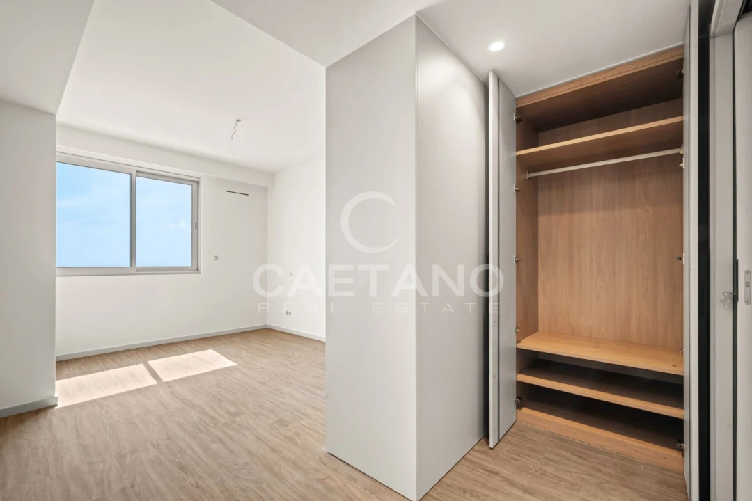 Apartamento T3 para Venda em Camara de Lobos Foto 21