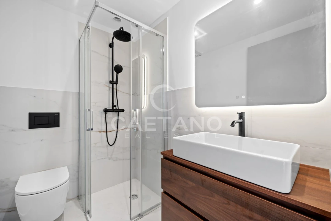 Apartamento T3 para Venda em Camara de Lobos Foto 24
