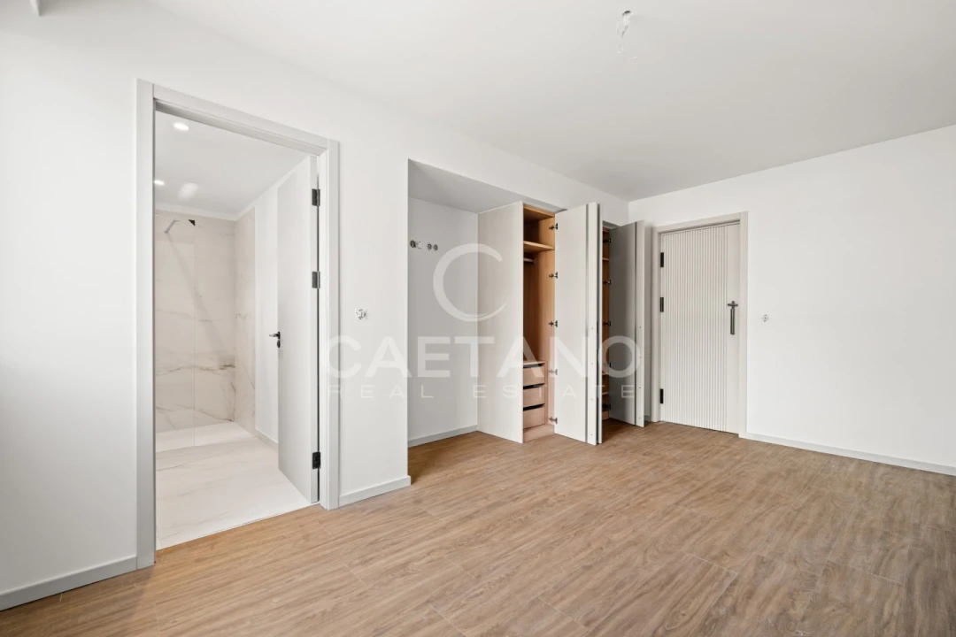 Apartamento T3 para Venda em Camara de Lobos Foto 26