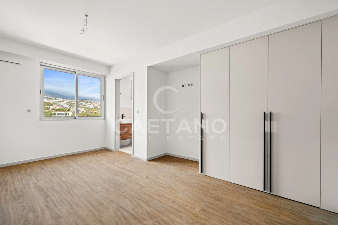 Apartamento T3 para Venda em Camara de Lobos Foto 29