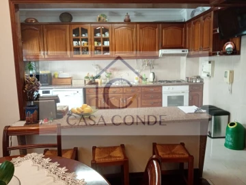 Moradia T4 para Venda em Queluz e Belas