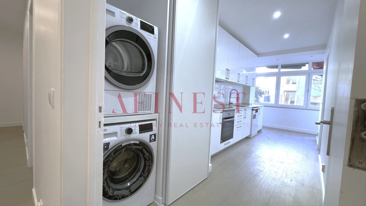 Apartamento T4 para Arrendamento em Campo de Ourique Foto 4