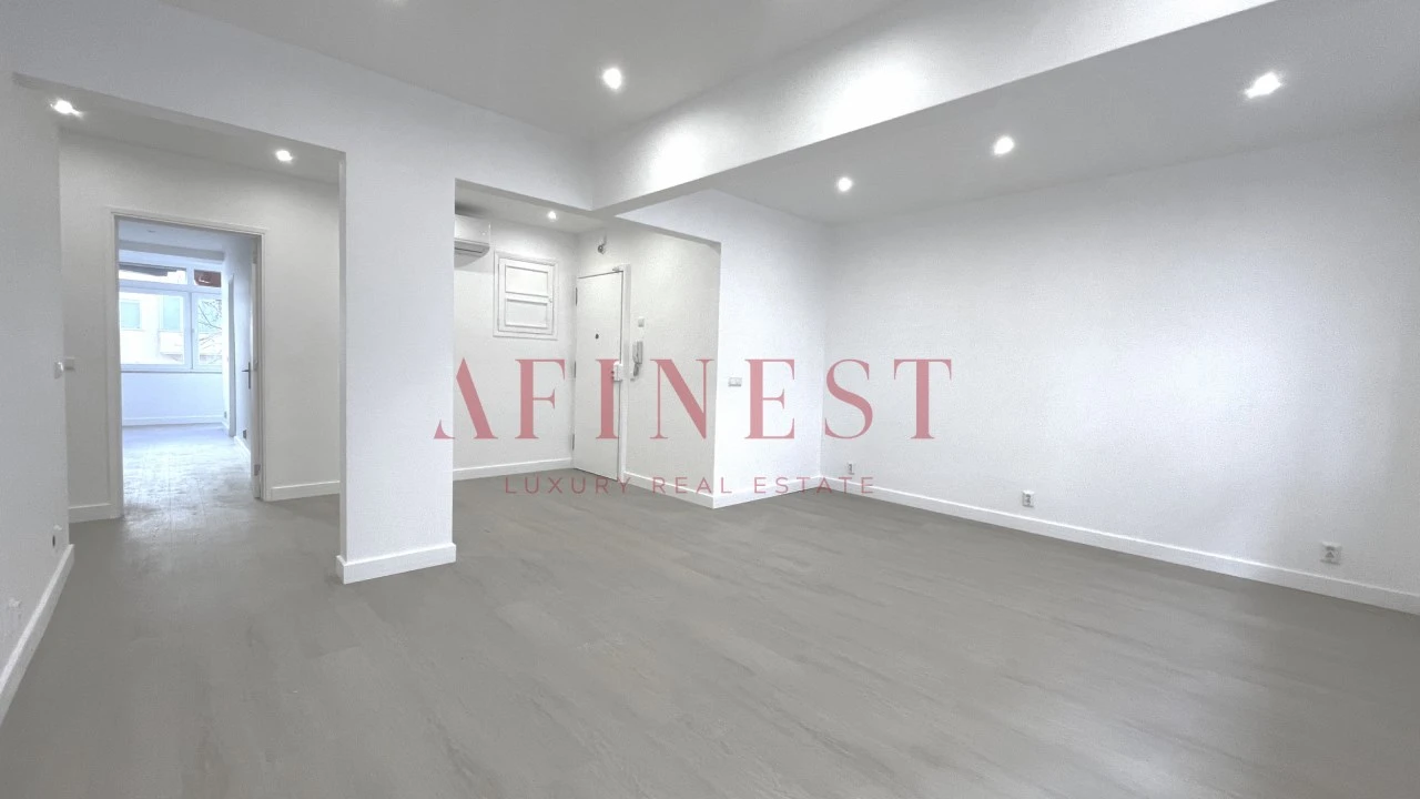 Apartamento T4 para Arrendamento em Campo de Ourique Foto 14