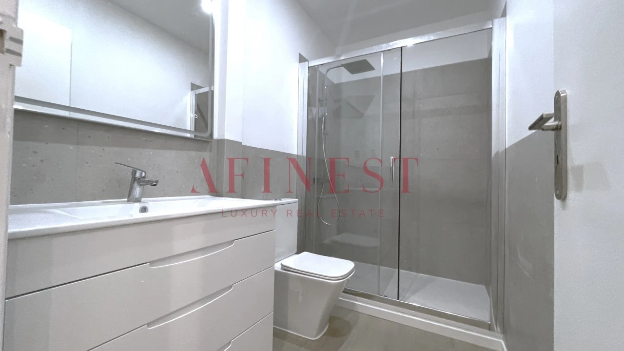 Apartamento T4 para Arrendamento em Campo de Ourique Foto 38