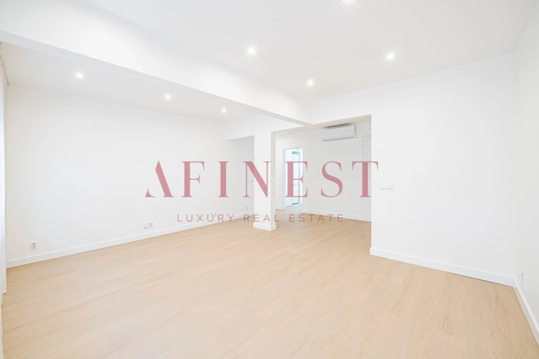 Apartamento T4 para Arrendamento em Campo de Ourique Foto 19