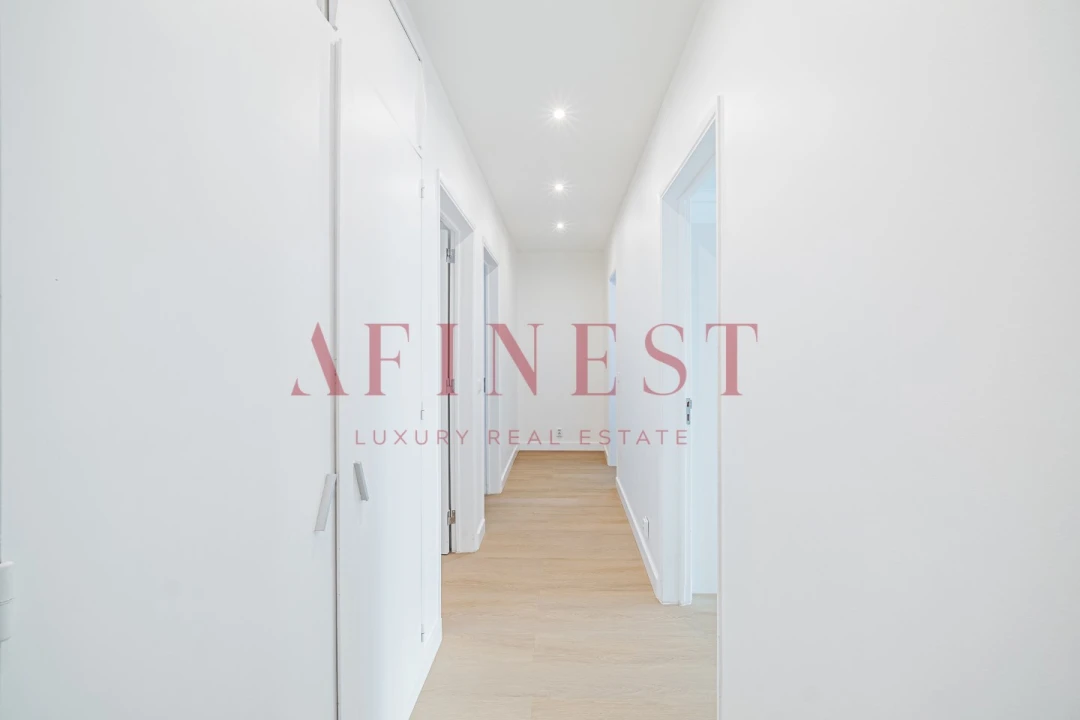 Apartamento T4 para Arrendamento em Campo de Ourique Foto 20