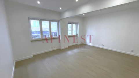 Apartamento T4 para Arrendamento em Campo de Ourique