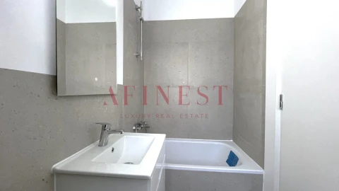 Apartamento T4 para Arrendamento em Campo de Ourique