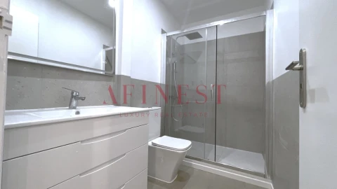 Apartamento T4 para Arrendamento em Campo de Ourique