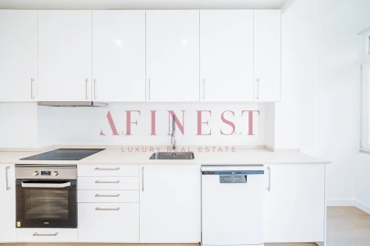 Apartamento T4 para Arrendamento em Campo de Ourique