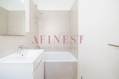 Apartamento T4 para Arrendamento em Campo de Ourique