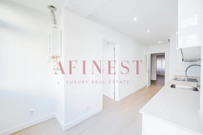 Apartamento T4 para Arrendamento em Campo de Ourique