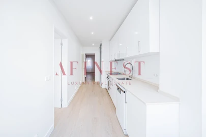 Apartamento T4 para Arrendamento em Campo de Ourique