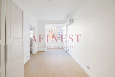 Apartamento T4 para Arrendamento em Campo de Ourique