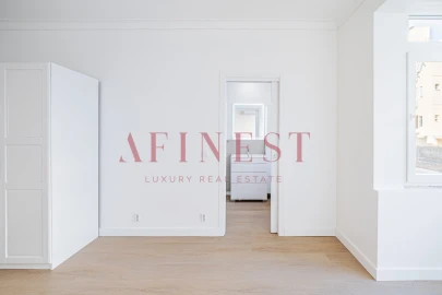 Apartamento T4 para Arrendamento em Campo de Ourique