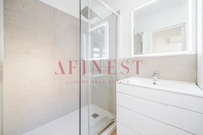 Apartamento T4 para Arrendamento em Campo de Ourique
