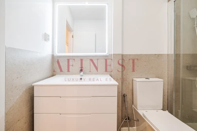 Apartamento T4 para Arrendamento em Campo de Ourique