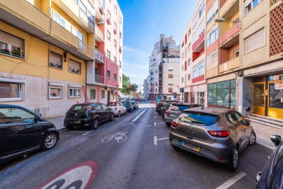 Apartamento T4 para Arrendamento em Campo de Ourique