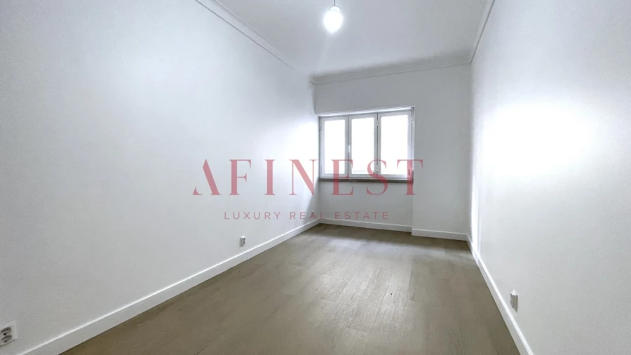 Apartamento T4 para Arrendamento em Campo de Ourique Foto 21