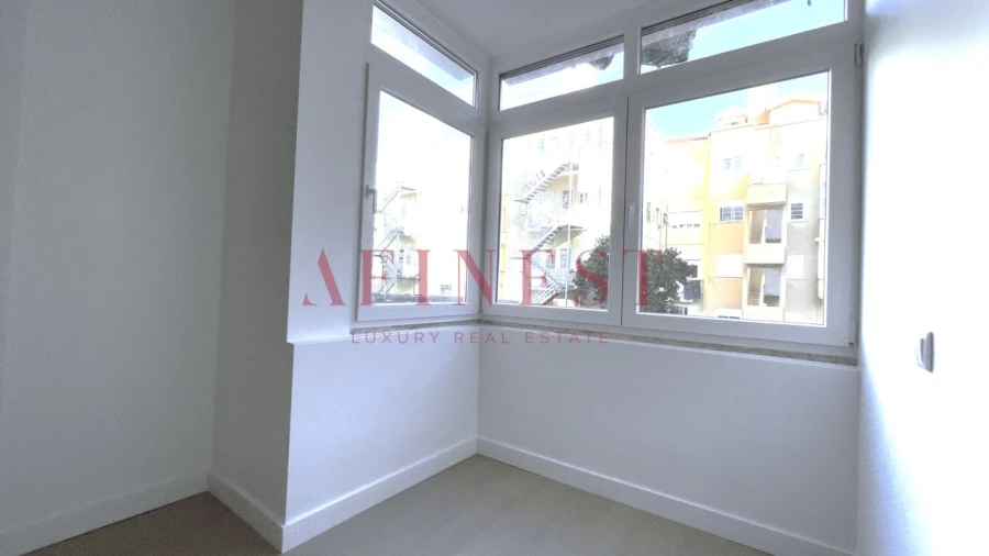 Apartamento T4 para Arrendamento em Campo de Ourique Foto 27