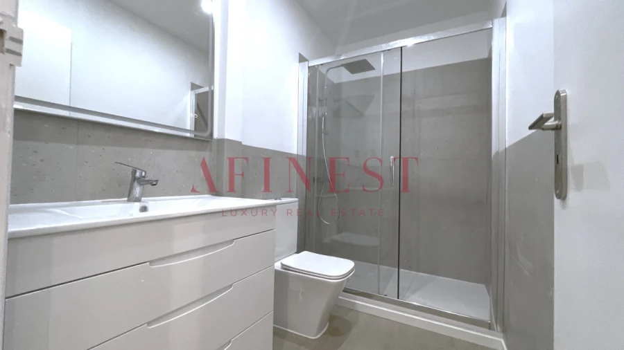 Apartamento T4 para Arrendamento em Campo de Ourique Foto 38