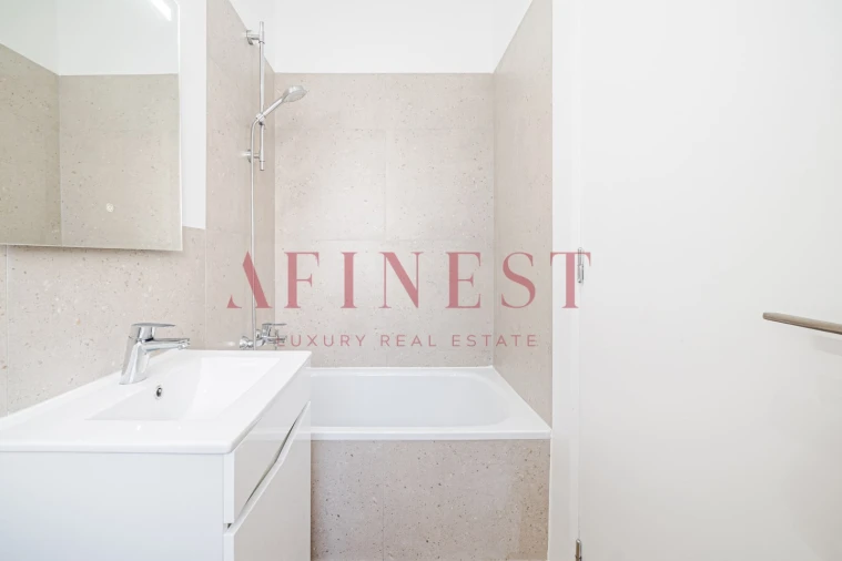 Apartamento T4 para Arrendamento em Campo de Ourique Foto 17