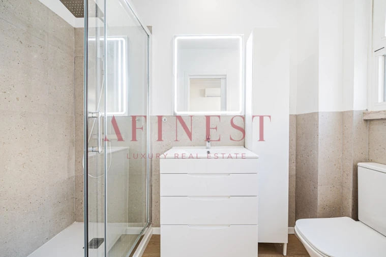 Apartamento T4 para Arrendamento em Campo de Ourique Foto 29