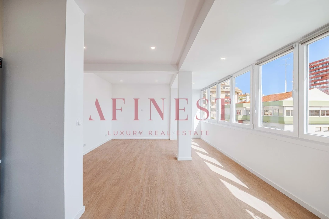 Apartamento T2 para Arrendamento em Oeiras e São Julião da Barra, Paço de Arcos e Caxias Foto 13