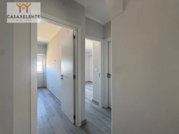 Apartamento T2 para Venda em Odivelas