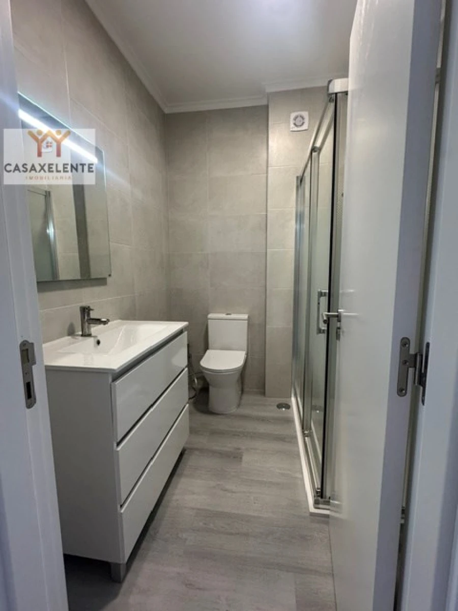 Apartamento T2 para Venda em Odivelas Foto 14