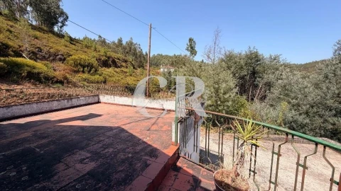 Moradia T3 para Venda em Figueiró dos Vinhos e Bairradas