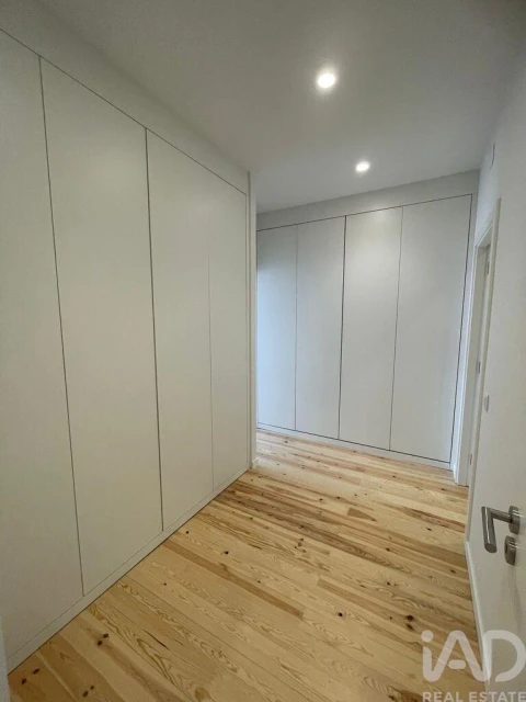 Apartamento T3 para Arrendamento em Santo António